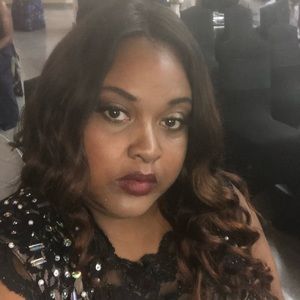 Meet your Posher, Lakeisha